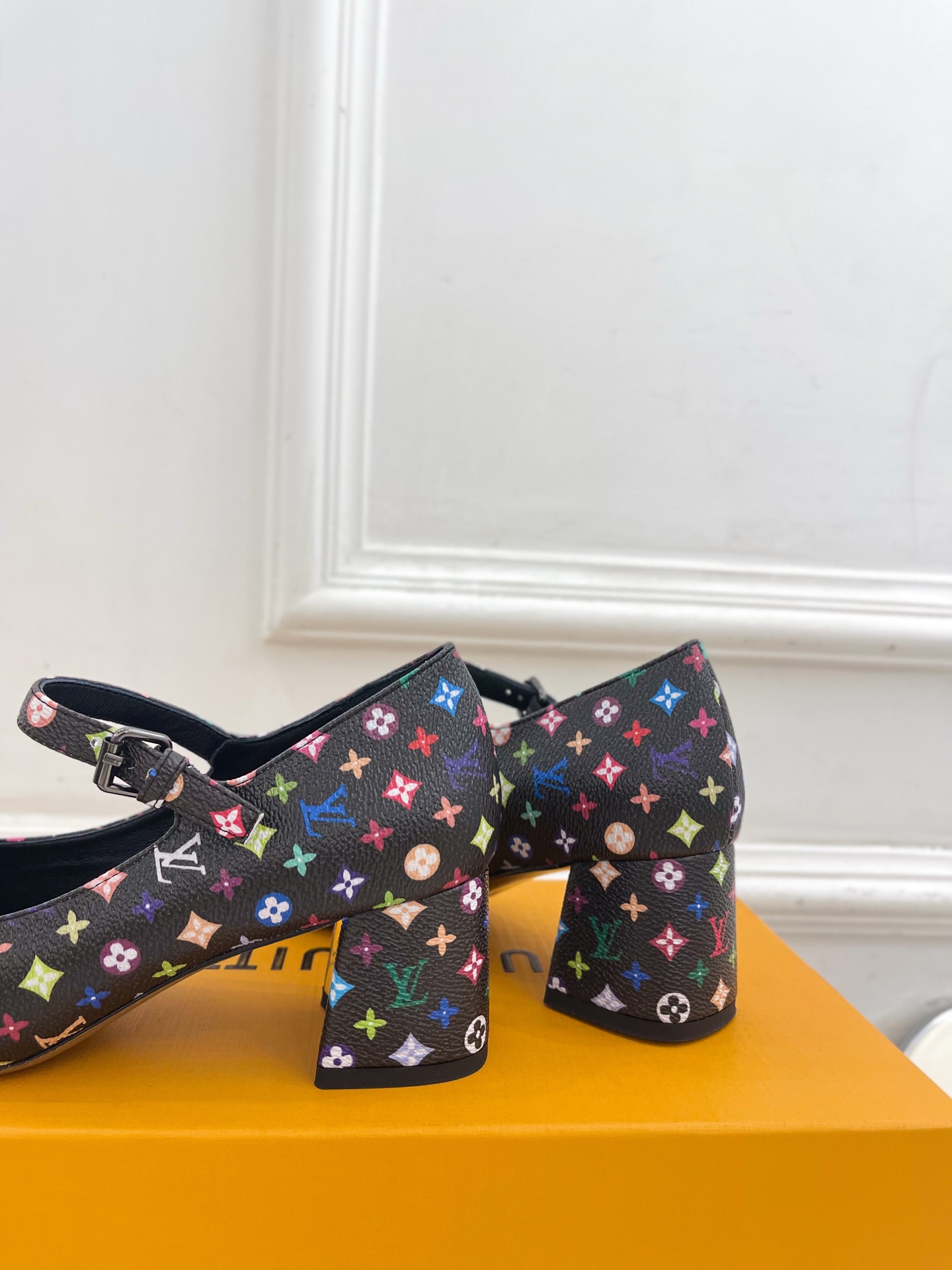 Women's high heels